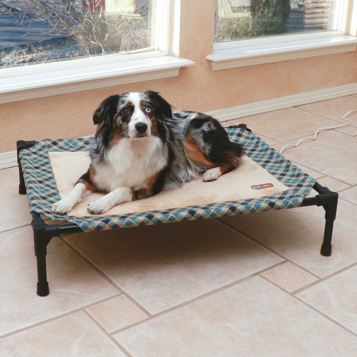 K&H Pet Products Thermo-Pet Cot Medium Tan / Plaid 25" x 32" x 7"